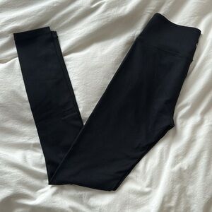 Lululemon black leggings